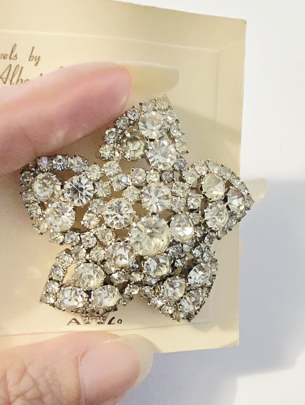 Albert Weiss vintage rhinestone 50s Star Flower Brooch Dead stock original card - Picture 5 of 9